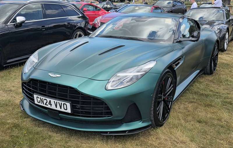 DB12 — Exterior