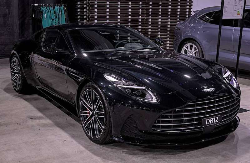 DB12 — Exterior