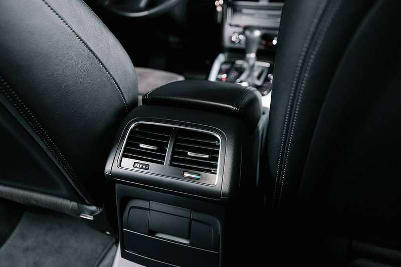 Q5 — Interior