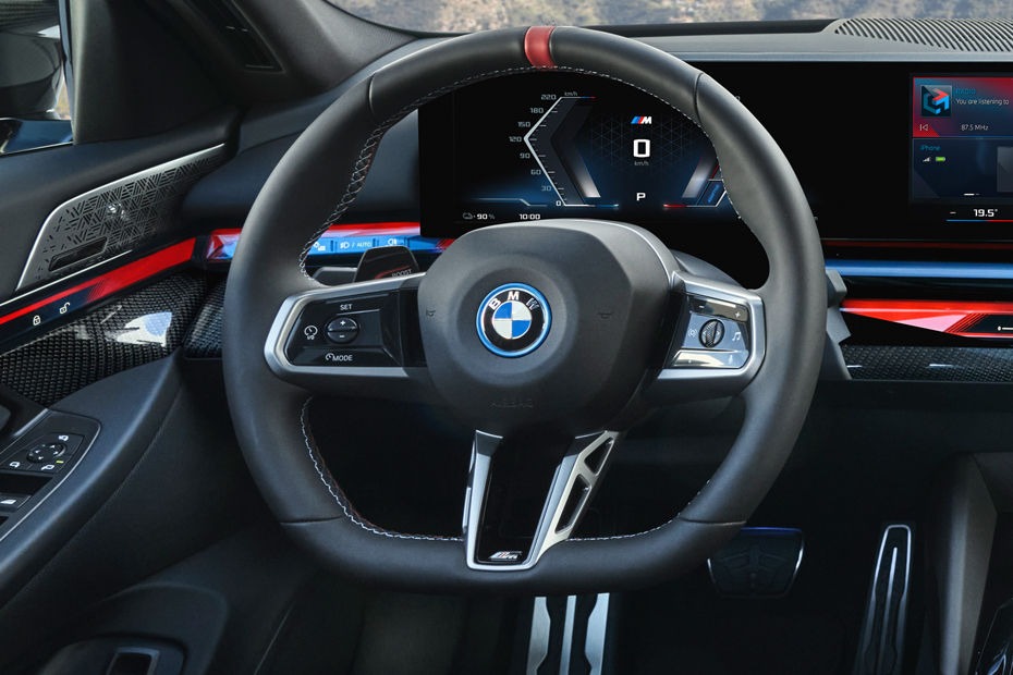 i5 LWB — Photo