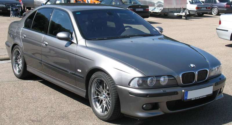 M5 — Exterior