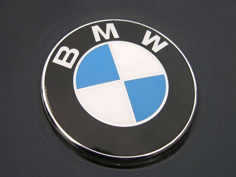 M5 — Exterior