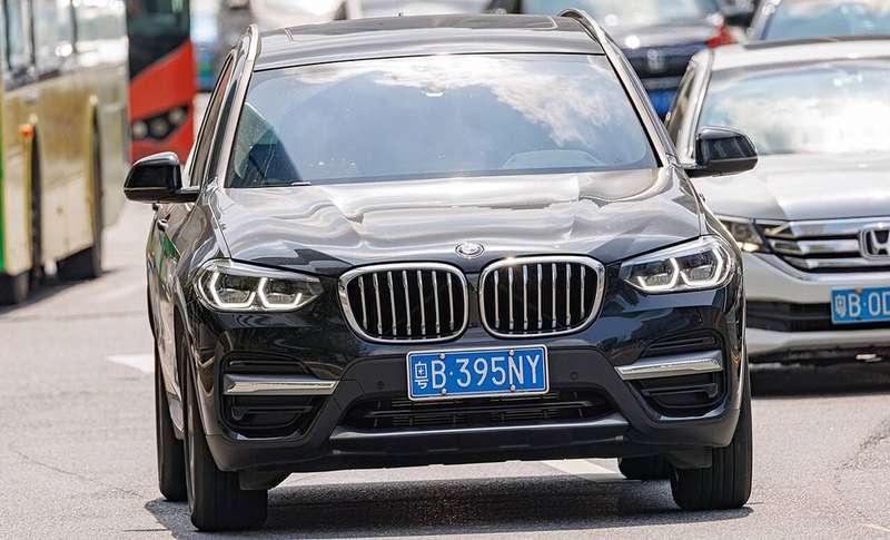 X3 — Exterior