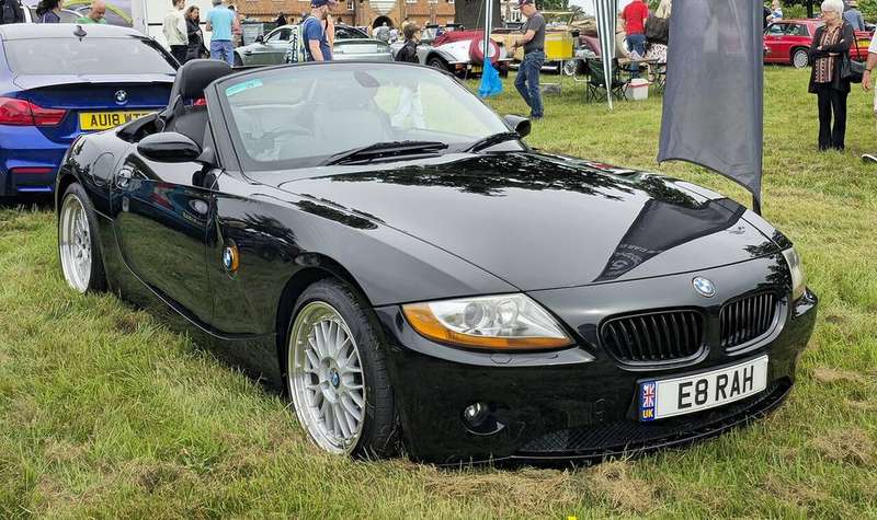 Z4 — Exterior