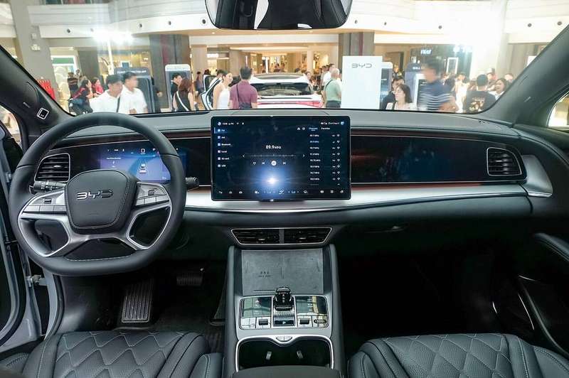 Sealion 7 — Interior