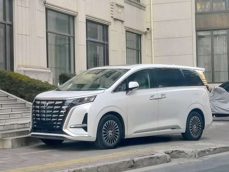 D9 — Exterior