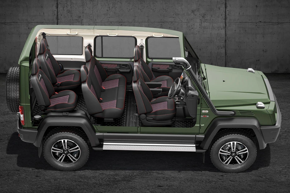 Gurkha 5-Door — Photo