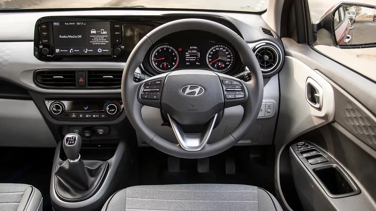 Grand i10 Nios — Photo