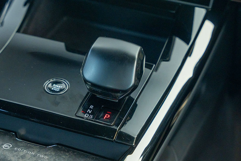 Range Rover Sport — Photo
