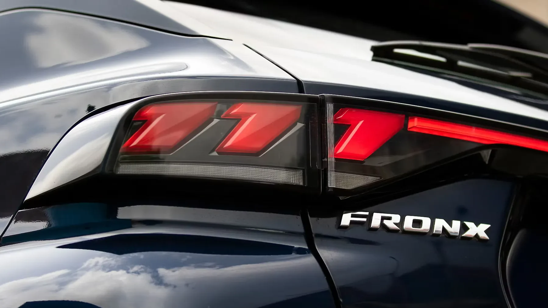 Fronx — Photo