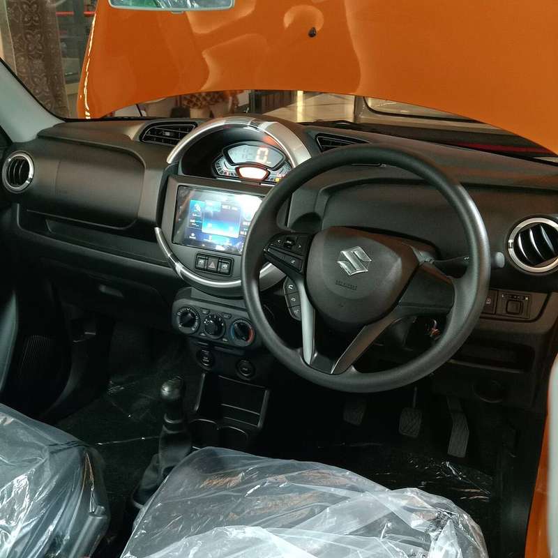 S-Presso — Interior