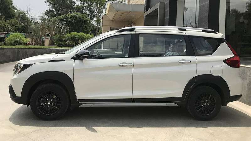 XL6 — Exterior