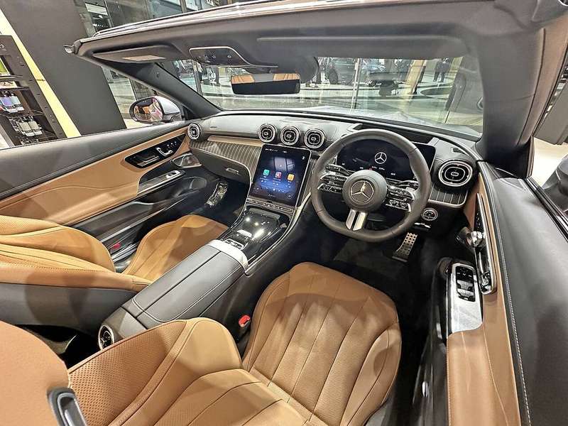 CLE Cabriolet — Interior