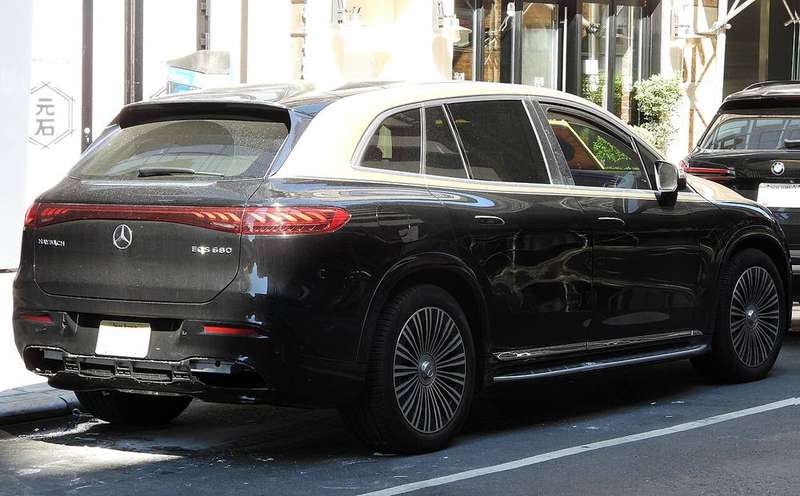 EQS SUV — Exterior
