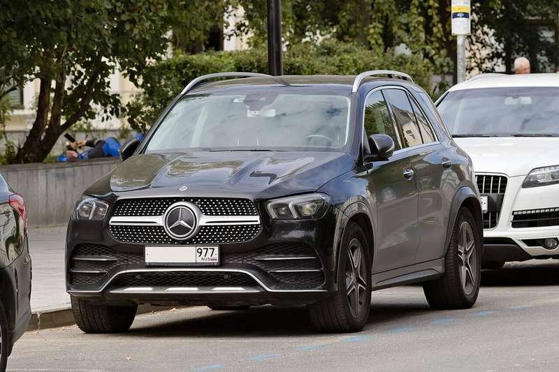 GLE — Exterior