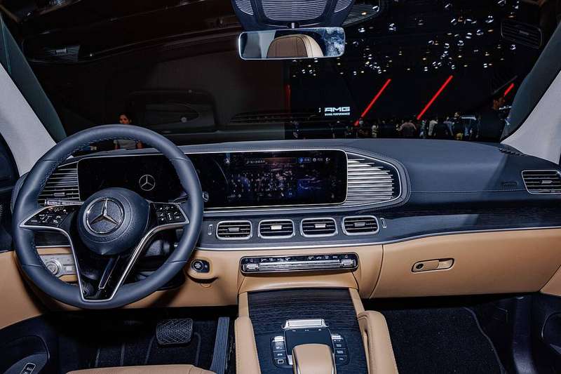 GLE — Interior