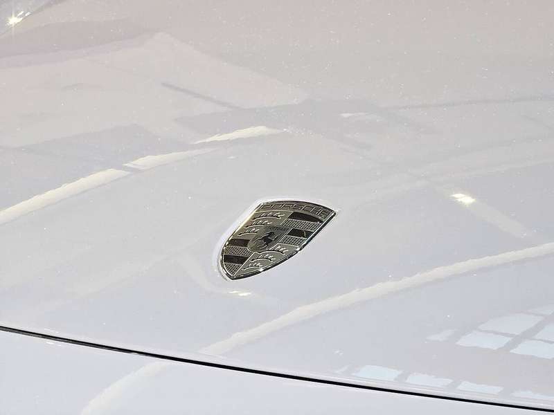 Macan — Exterior