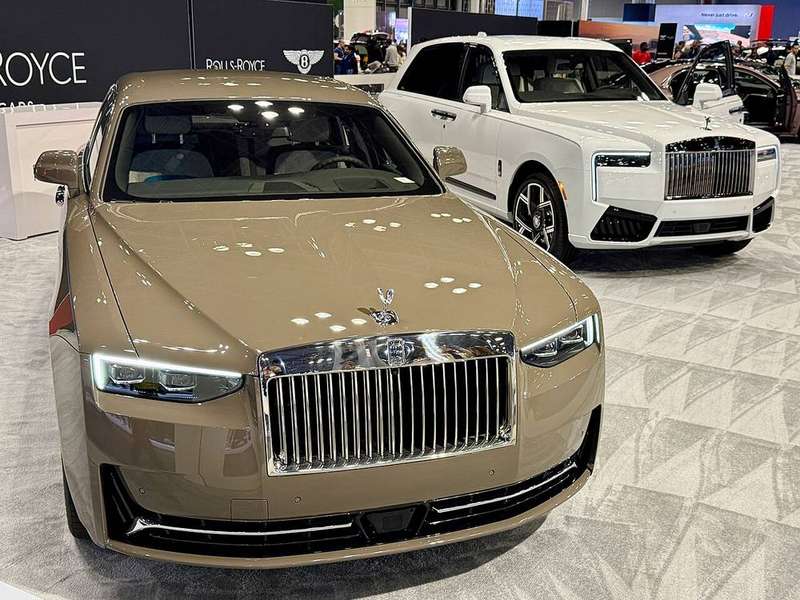 Ghost Series II — Exterior