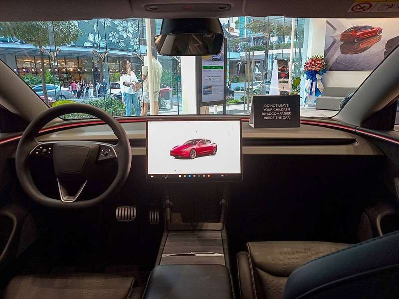 Model 3 — Interior