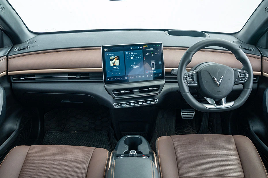 VF6 — Photo
