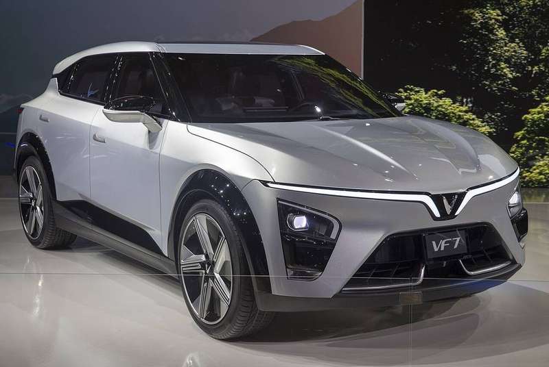 VF7 — Exterior