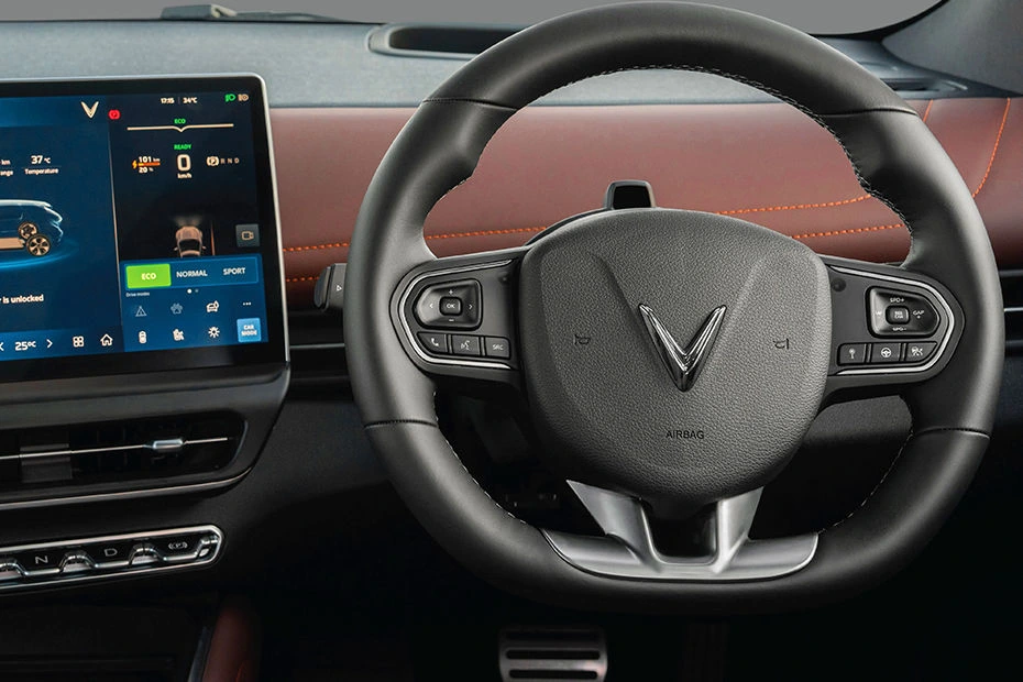 VF7 — Photo