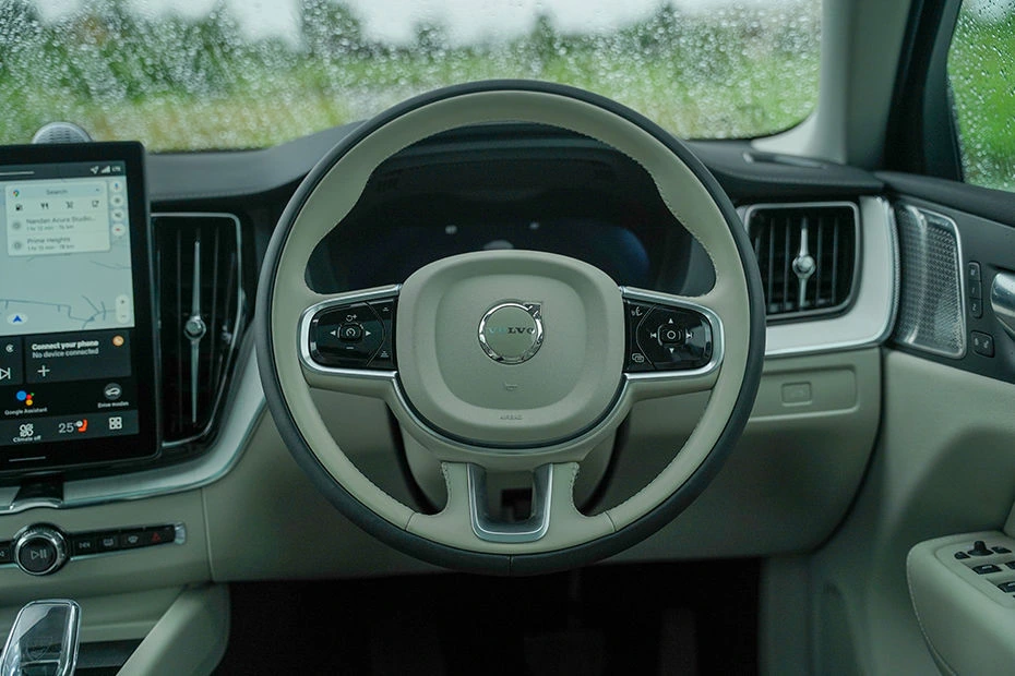XC60 — Photo