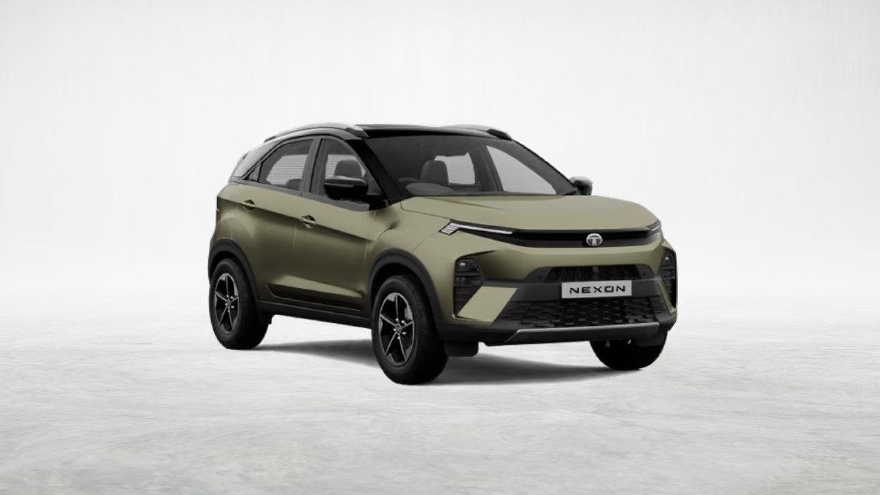 Tata Nexon — नवरात्रि 2026 में Tata ने 50,000 से ज़्यादा गाड़ियां डिलीवर कीं